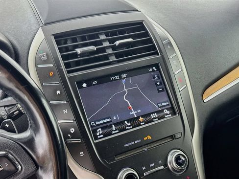 Used 2018 Lincoln MKC Reserve w/ Lincoln MKC Climate Package FWD image 13