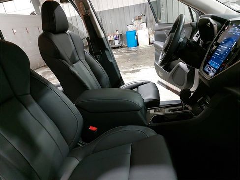 Used 2023 Subaru Ascent Limited image 10