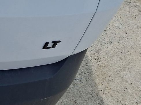 Used 2022 Chevrolet Traverse LT w/ Midnight/Sport Edition AWD/4WD image 34