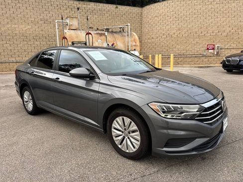Used 2019 Volkswagen Jetta S w/ Driver Assistance Package FWD image 3