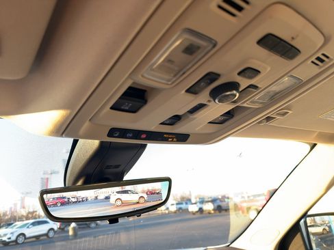 Used 2021 GMC Yukon Denali w/ Denali Ultimate Package image 22