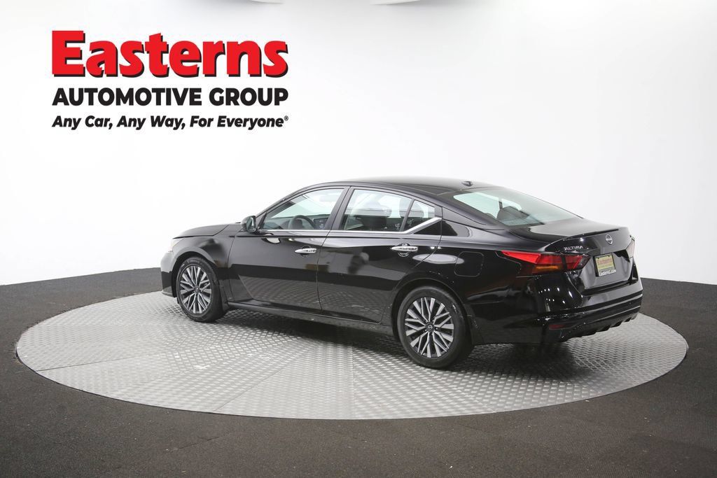 Used 2024 Nissan Altima 2.5 SV FWD image 66