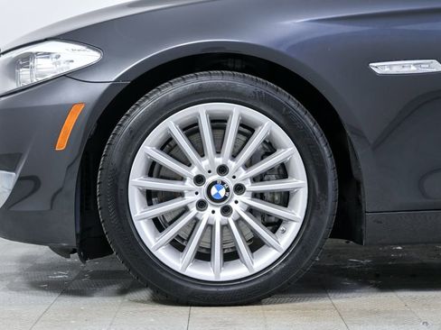 Used 2011 BMW 535i Sedan image 38