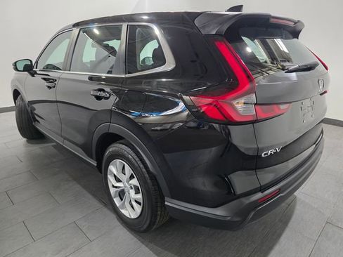 Used 2023 Honda CR-V LX image 3