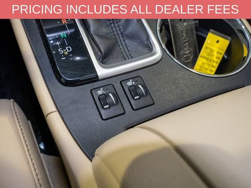 Used 2019 Toyota Highlander XLE FWD image 20