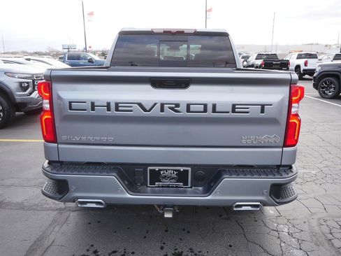 Used 2025 Chevrolet Silverado 1500 High Country w/ High Country Premium Package AWD/4WD image 6