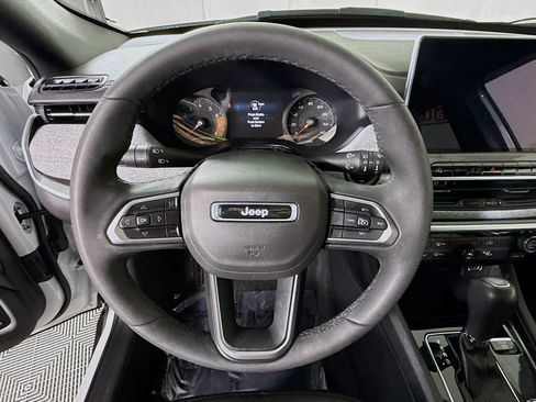 Used 2023 Jeep Compass Latitude w/ Sun and Sound Group image 18