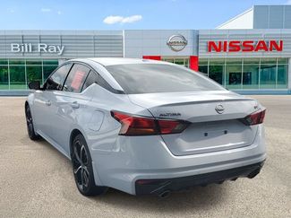 Used 2025 Nissan Altima 2.5 SR w/ SR Premium Package FWD video 3