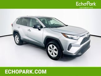 Used 2025 Toyota RAV4 LE video 1
