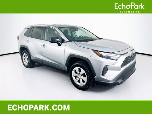 Used 2025 Toyota RAV4 LE image 1