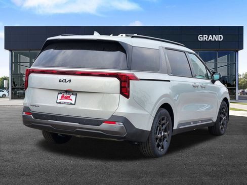 New 2027 Kia Carnival SX w/ Dark Edition Package FWD image 4