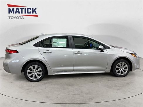 New 2026 Toyota Corolla LE image 8
