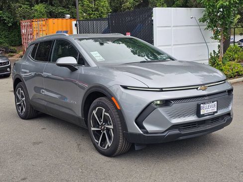 New 2026 Chevrolet Equinox EV LT AWD/4WD image 7