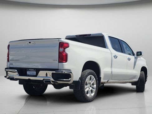 Used 2021 Chevrolet Silverado 1500 LTZ AWD/4WD image 23