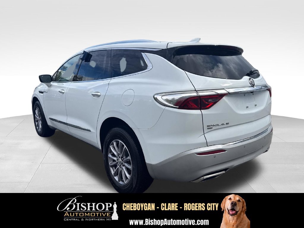 Used 2023 Buick Enclave Essence AWD/4WD image 9