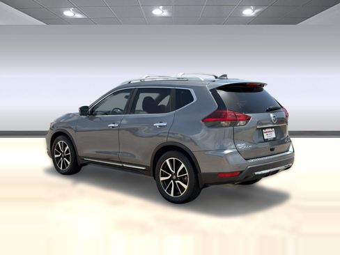 Used 2019 Nissan Rogue SL w/ Premium Package FWD image 3