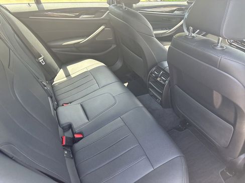 Used 2023 BMW 530i w/ Premium Package RWD image 16