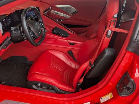 Used 2023 Chevrolet Corvette Stingray Premium Cpe w/ Z51 Performance Package image 4