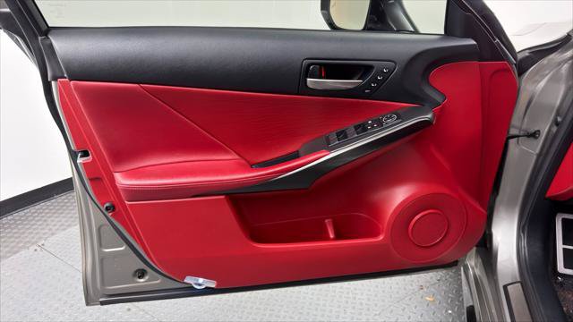 Used 2022 Lexus IS 350 F Sport RWD image 13