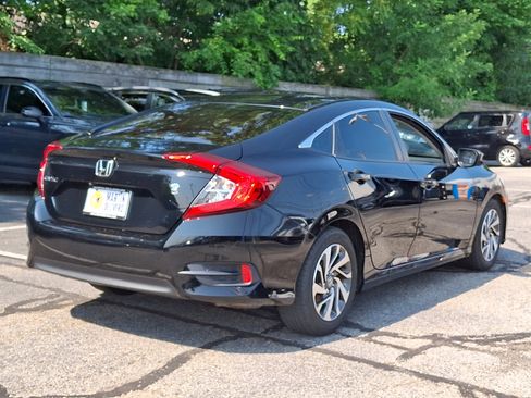 Used 2016 Honda Civic EX image 4