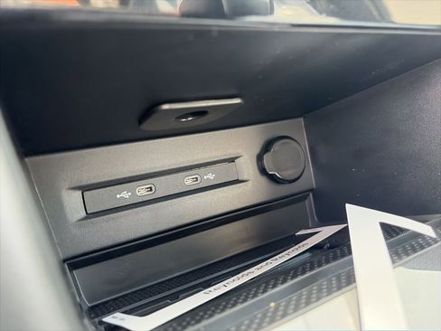 New 2026 Volkswagen Taos SEL AWD/4WD image 19
