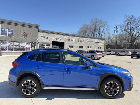 Used 2021 Subaru Crosstrek Hybrid w/ Moonroof Package w/Navigation AWD/4WD image 8