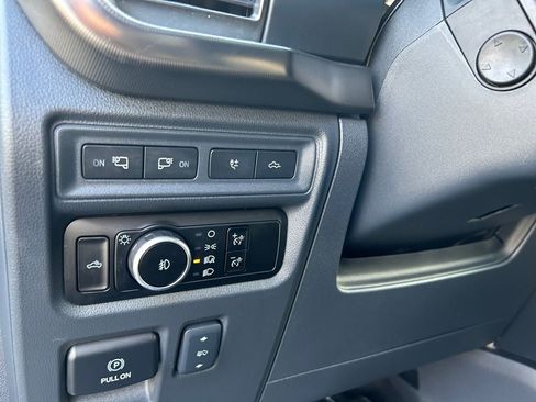 Used 2024 Ford F150 Platinum w/ FX4 Off-Road Package AWD/4WD image 21
