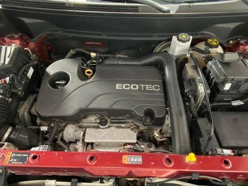 Used 2018 Chevrolet Equinox LT AWD/4WD image 12