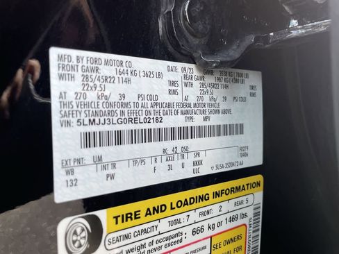 Used 2024 Lincoln Navigator L Reserve image 36