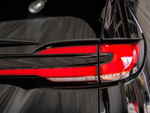 New 2026 Chrysler Pacifica Limited image 6