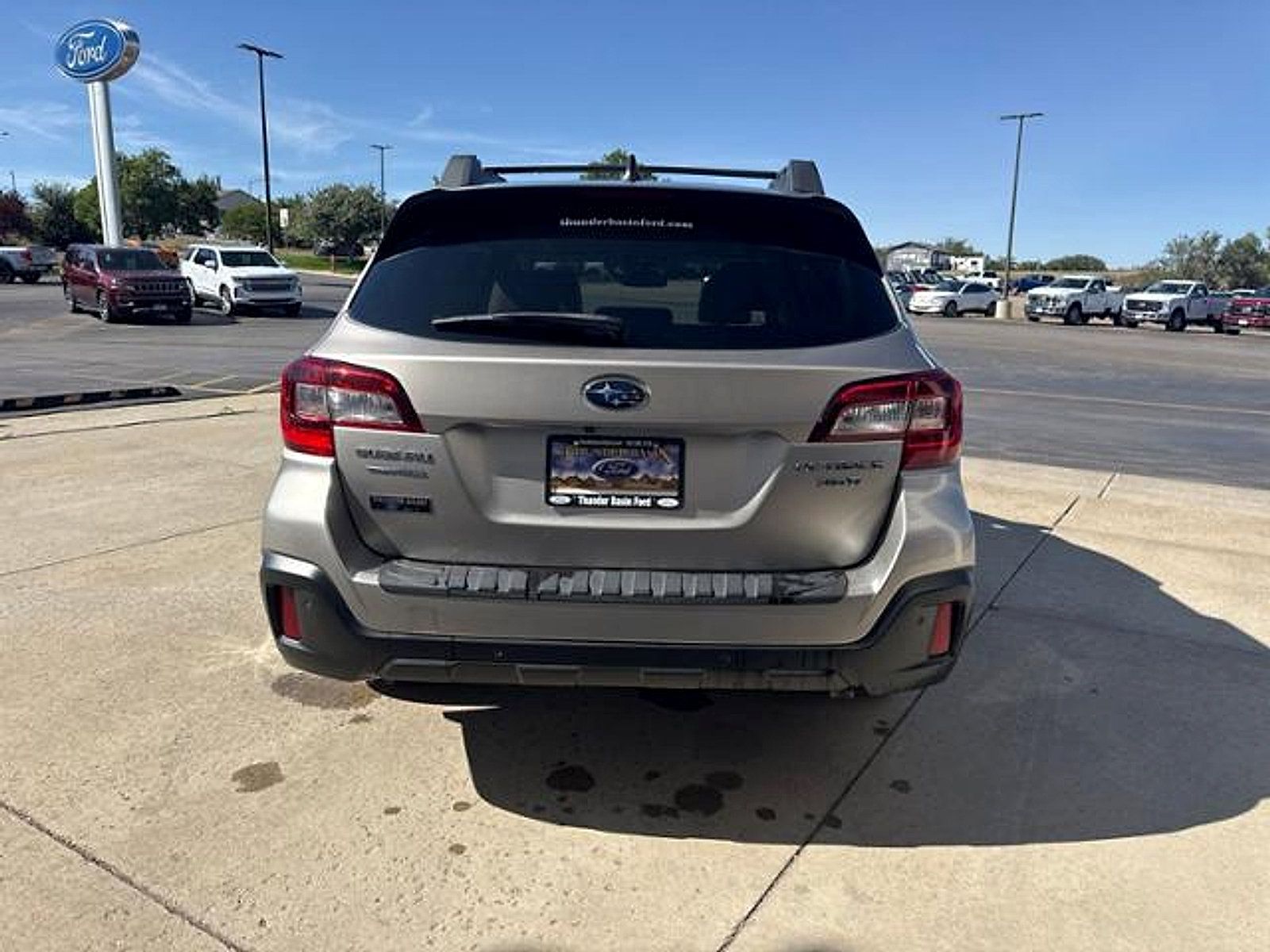 Used 2018 Subaru Outback 3.6R Limited AWD/4WD image 6