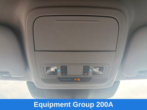 Used 2023 Ford Explorer XLT w/ Class IV Trailer Tow Package AWD/4WD image 18