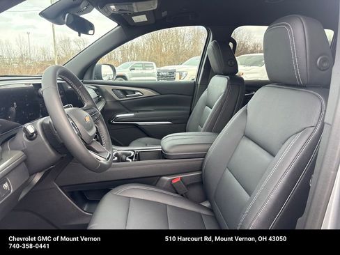 New 2026 Chevrolet Traverse LT w/ LPO, Floor Liner Package image 10