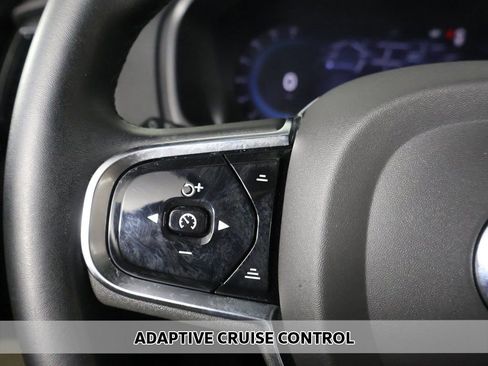 Used 2024 Volvo XC90 B6 Ultimate w/ Protection Package Premier AWD/4WD image 6