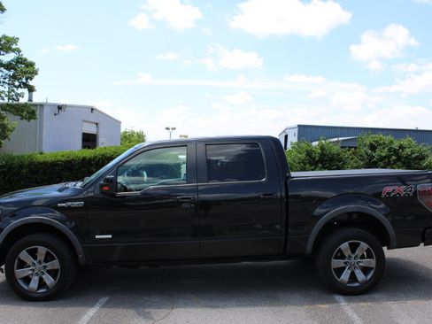 Used 2014 Ford F150 FX4 w/ Equipment Group 402A Luxury AWD/4WD image 10