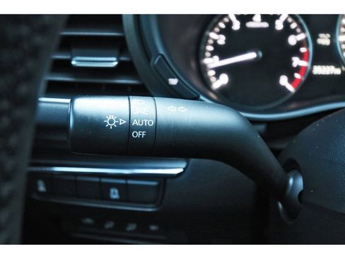 Used 2023 MAZDA MAZDA3 s image 20