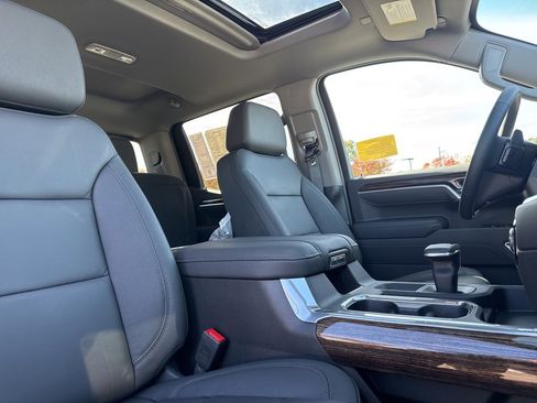 New 2026 GMC Sierra 1500 Elevation w/ Elevation Premium Package image 11