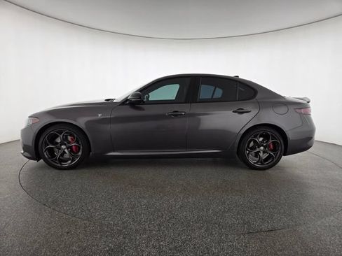 Used 2024 Alfa Romeo Giulia Ti w/ Performance Driving Package RWD image 27