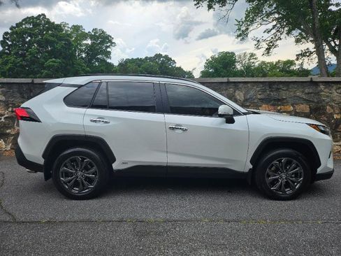 Used 2023 Toyota RAV4 Limited AWD/4WD image 9