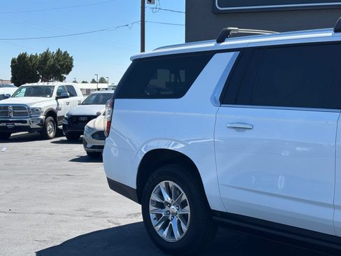 Used 2023 Chevrolet Suburban Premier w/ Max Trailering Package AWD/4WD image 3