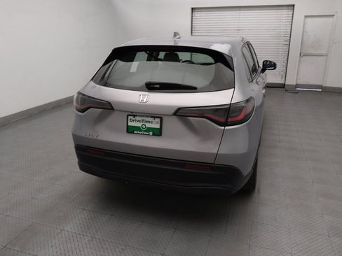 Used 2025 Honda HR-V LX image 7
