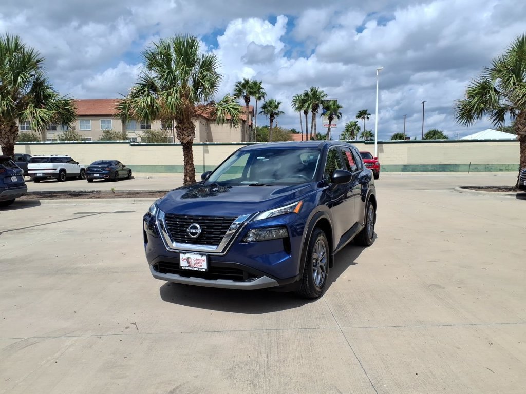 Used 2023 Nissan Rogue S FWD image 1