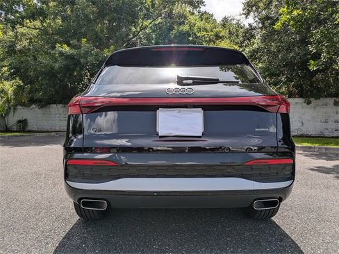 Used 2025 Audi Q5 Premium image 7
