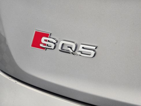 Used 2025 Audi SQ5 Premium Plus w/ Premium Plus Package image 22
