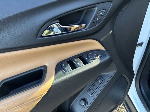 Certified 2018 Chevrolet Equinox Premier image 24