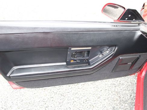Used 1989 Chevrolet Corvette Convertible RWD image 18