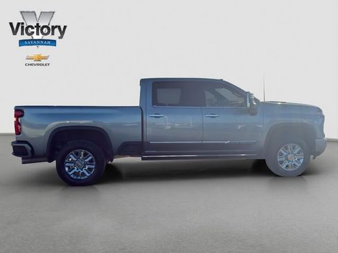 Used 2024 Chevrolet Silverado 3500 High Country w/ Technology Package image 26