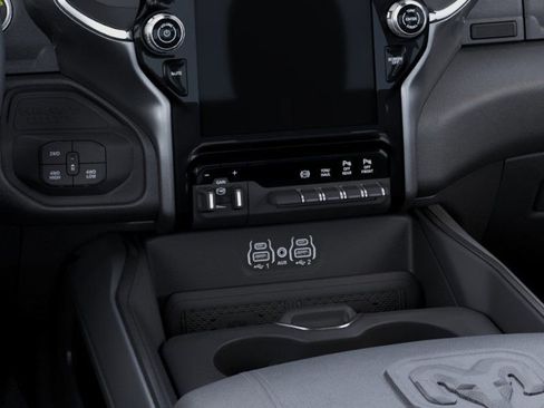 New 2026 RAM 3500 Laramie AWD/4WD image 25