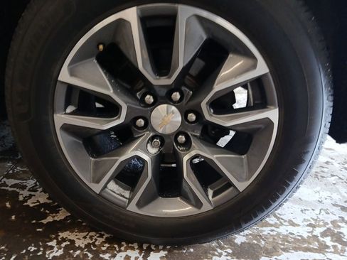 Used 2021 Chevrolet Tahoe LT w/ LT Signature Plus Package image 9