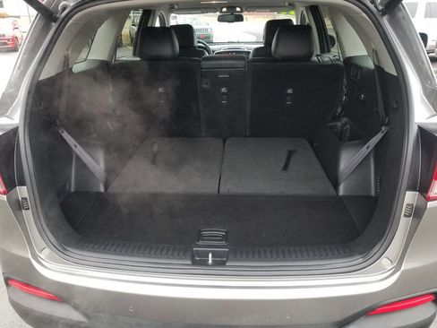 Used 2017 Kia Sorento EX w/ EX V6 Premium Package image 18